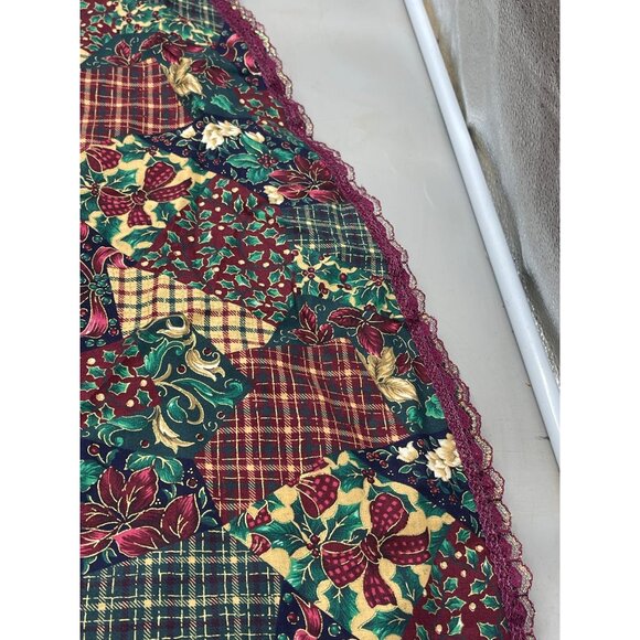 Christmas table cloth dinning decor red green lace border bows ivy 58x78" READ - Picture 7 of 7